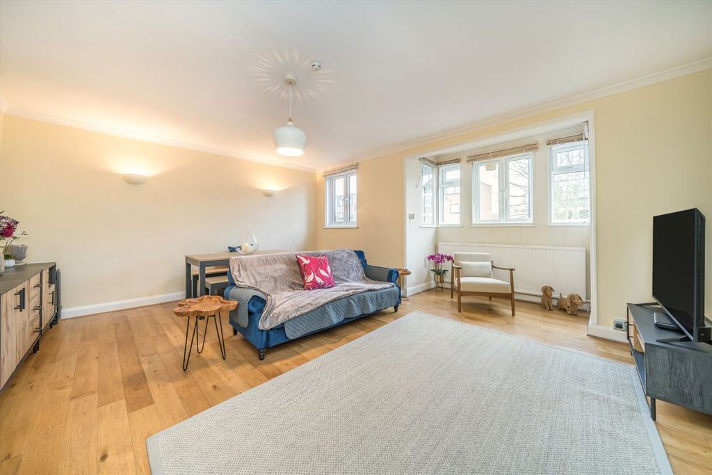 Property photo 2 of 7