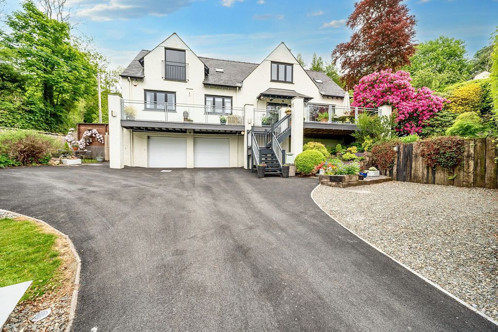 Property photo 1 of 53