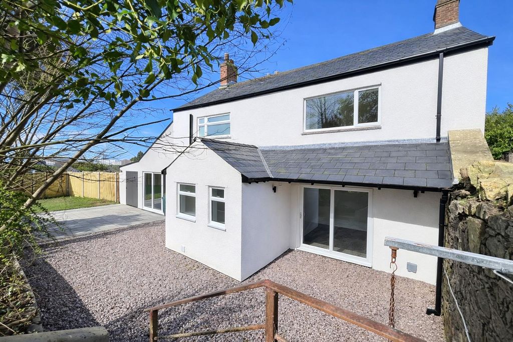 Property photo 1 of 38