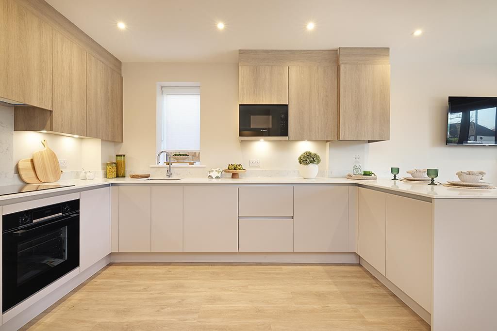 Property photo 3 of 22 1-Cobhamrd-Showapt-3-7466.Jpg