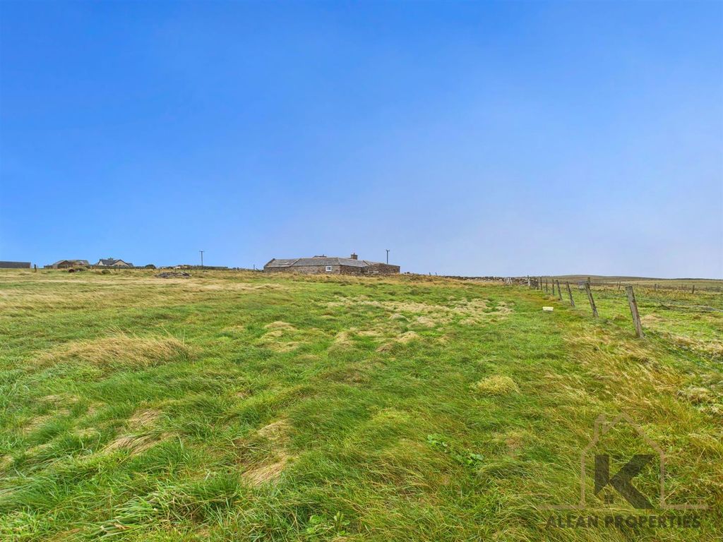 Property photo 2 of 26