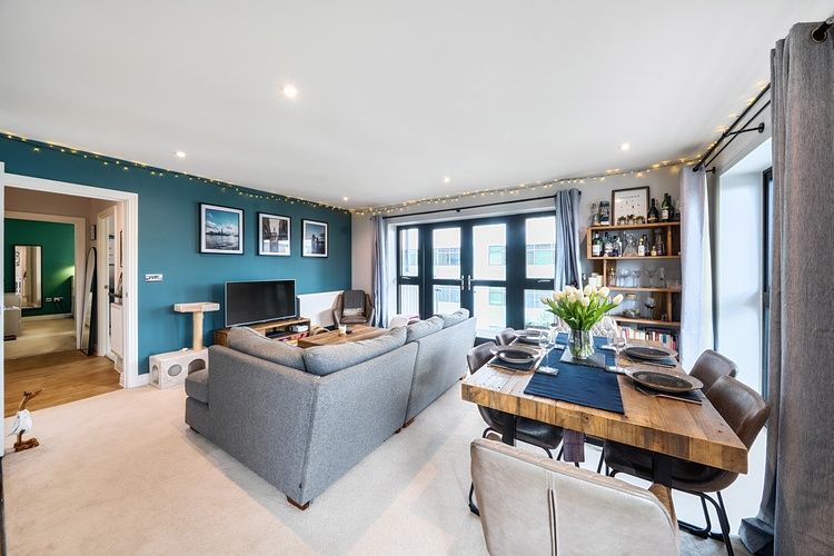 Property photo 3 of 20