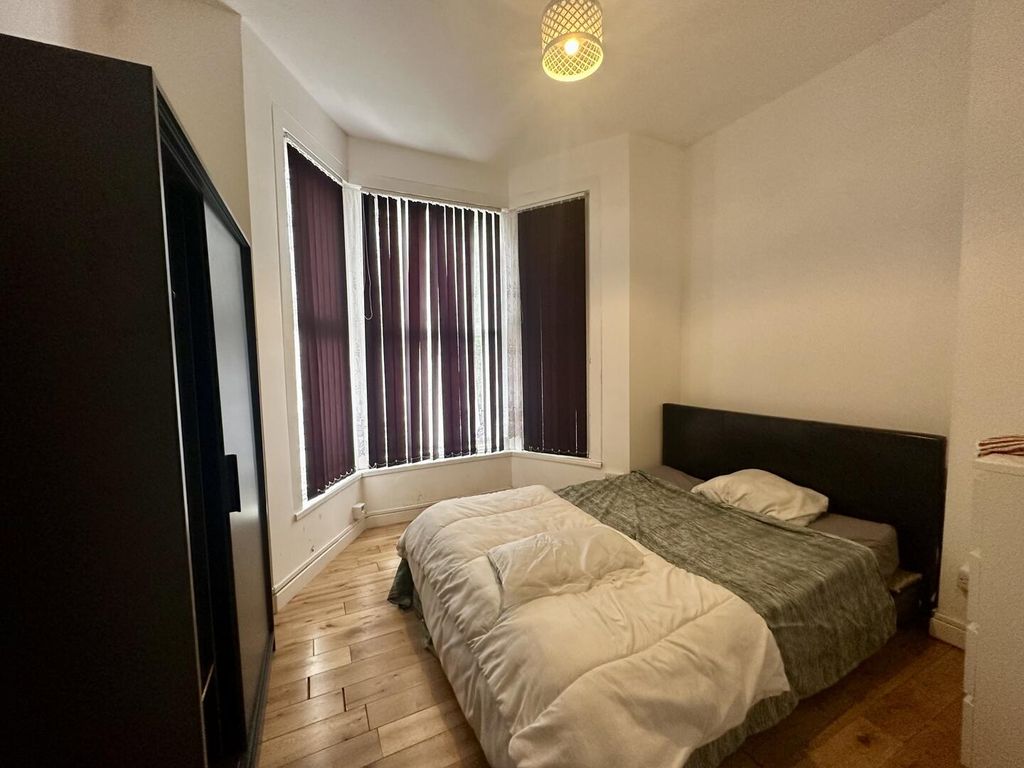 Property photo 2 of 10 Bedroom 1/Lounge