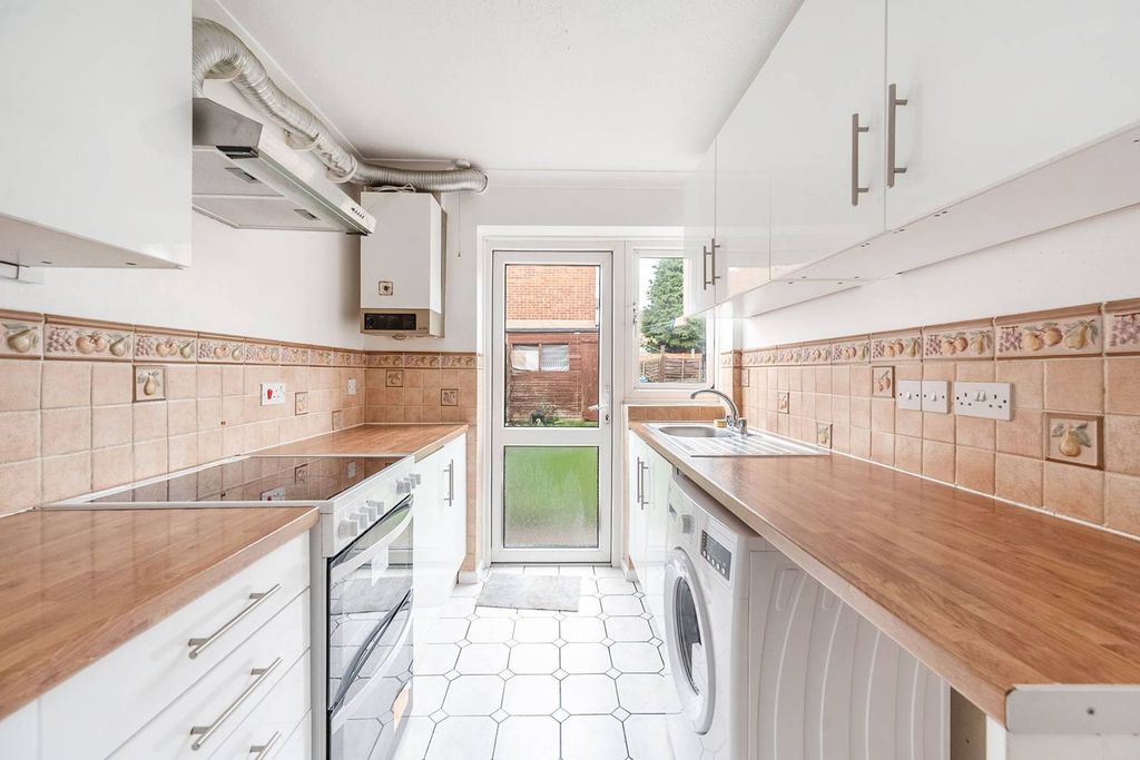 Property photo 3 of 10