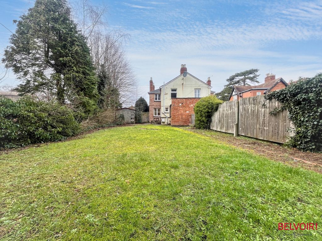 Property photo 2 of 22