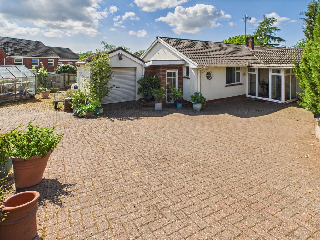 Property photo 1 of 25 Cam01766G0-Pr0420-Still024
