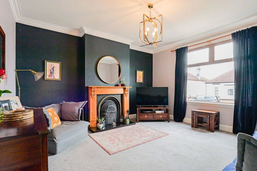 Property photo 2 of 24