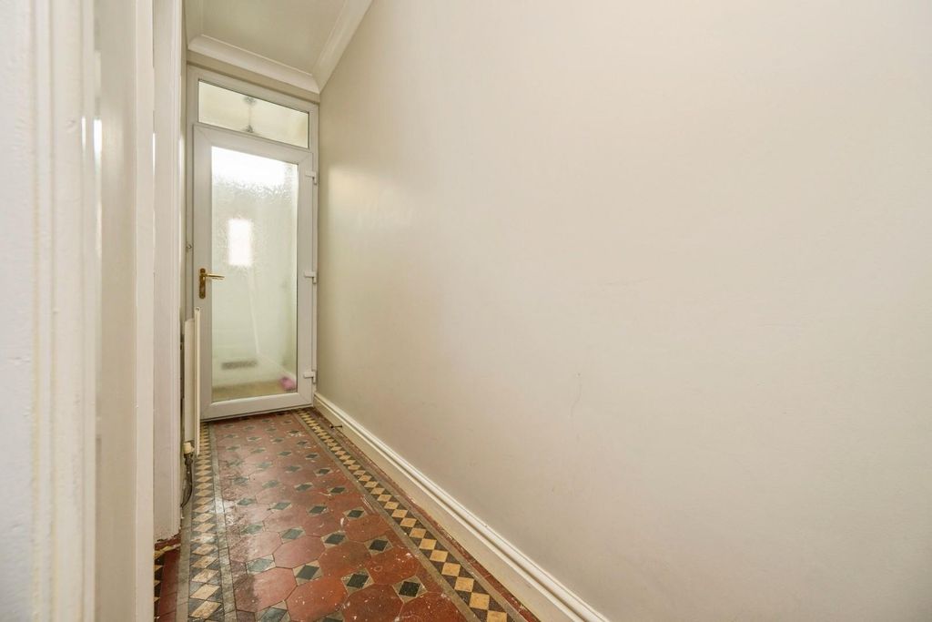 Property photo 2 of 31 15Sharpestreet-1.Jpg