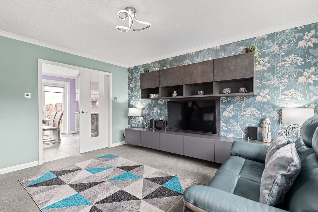 Property photo 2 of 29 5214336