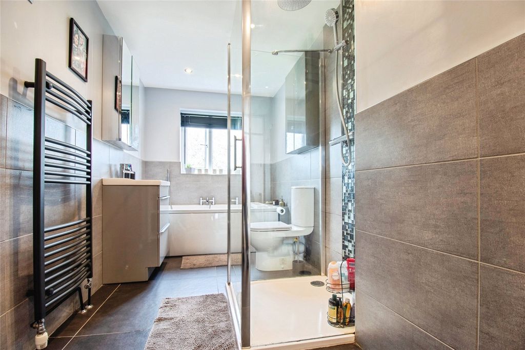 Property photo 3 of 20 Picture No. 12