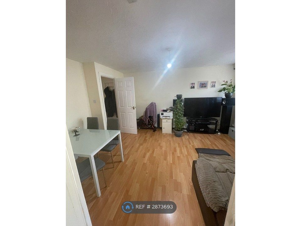 Property photo 1 of 3