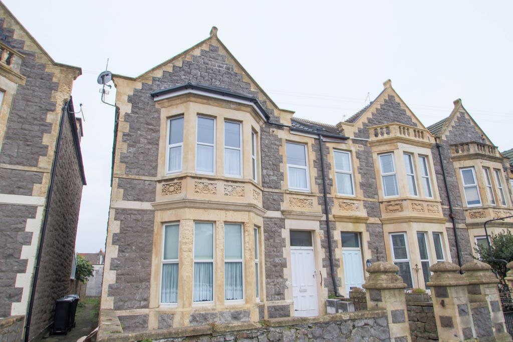 Property photo 1 of 5 1 Bed Flat To Rent Whitecross Road, Weston-Super-Mare Bs23