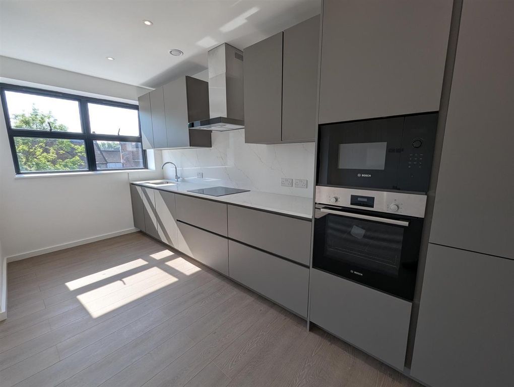 Property photo 2 of 10 M1Kprlzlkughp4Mnjqqqya.Jpg