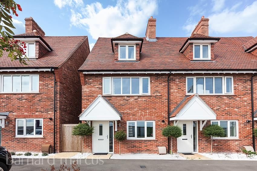 Property photo 2 of 8 Front