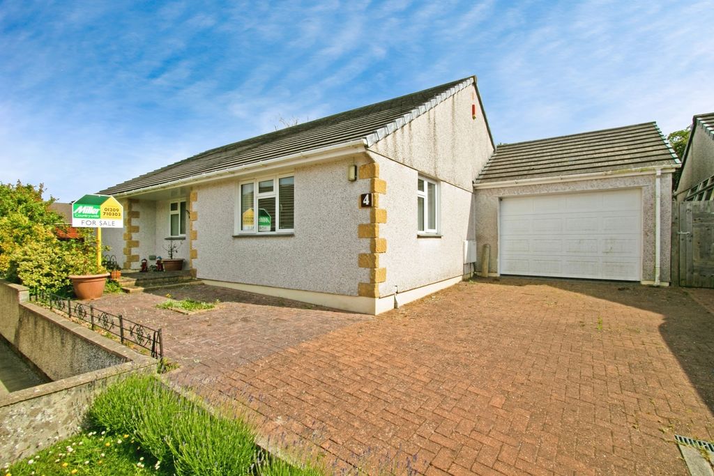 Property photo 1 of 14 Front View