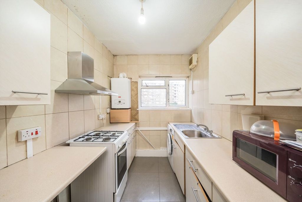 Property photo 2 of 5