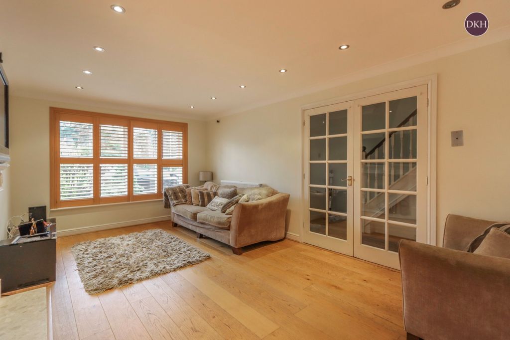 Property photo 2 of 19 Picture No. 01