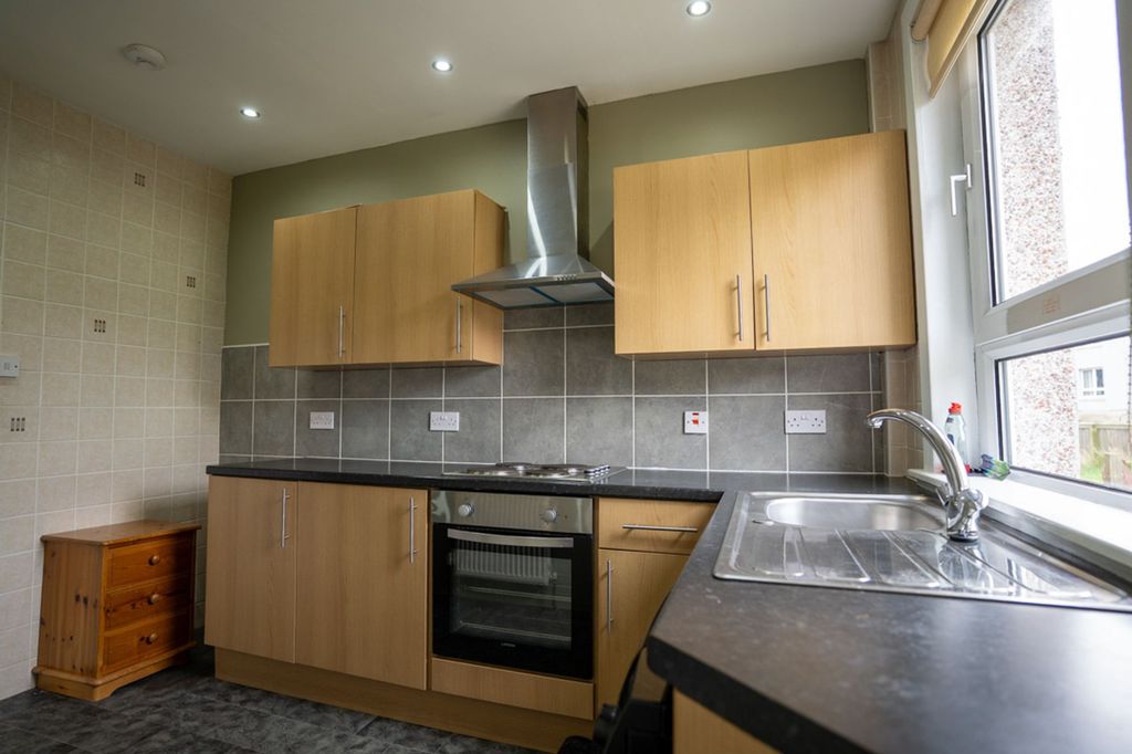 Property photo 3 of 23