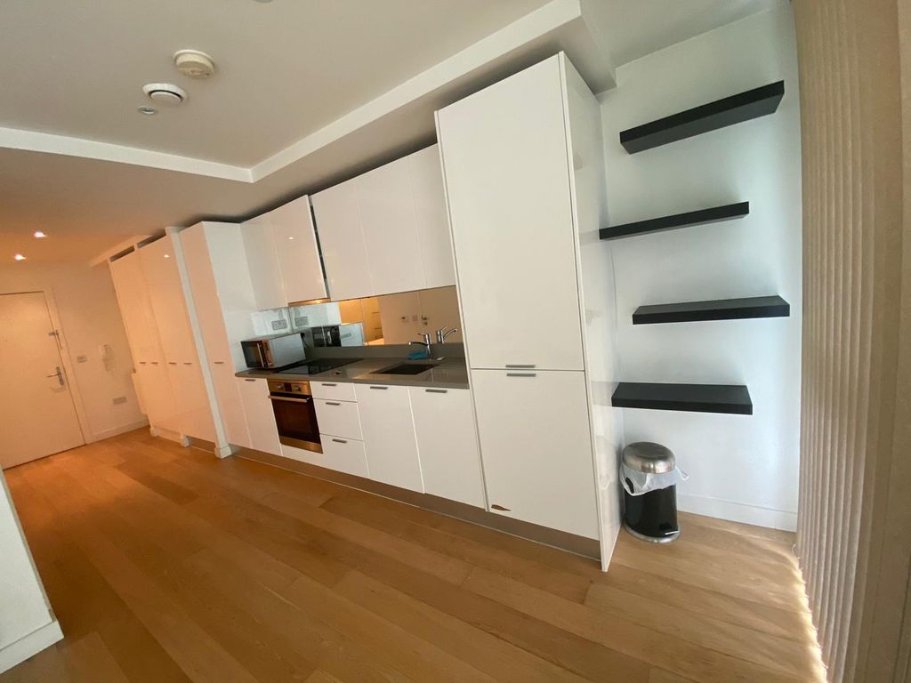 Property photo 3 of 6 Photo 1