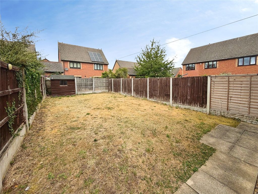 Property photo 3 of 10 Gardens