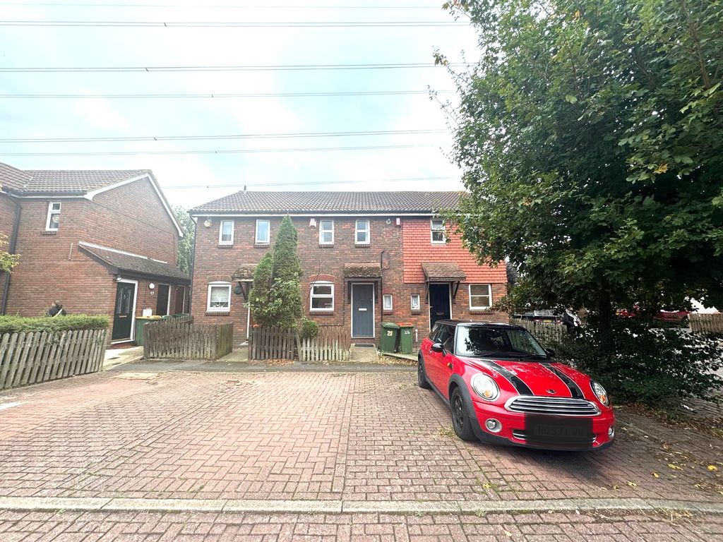 Property photo 1 of 11