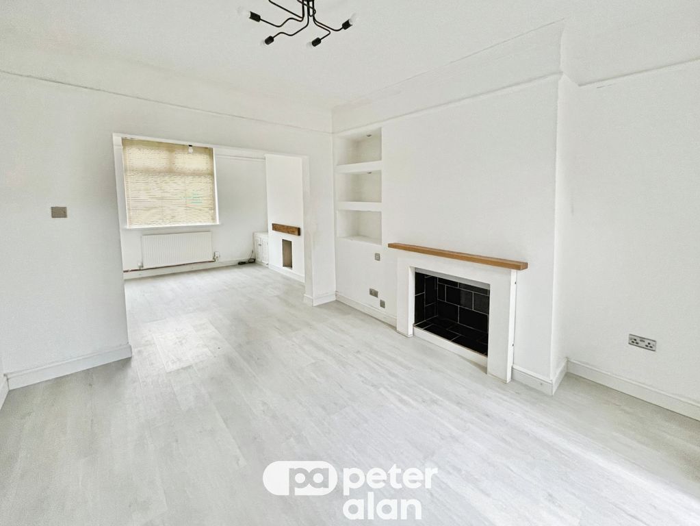 Property photo 3 of 13 Image