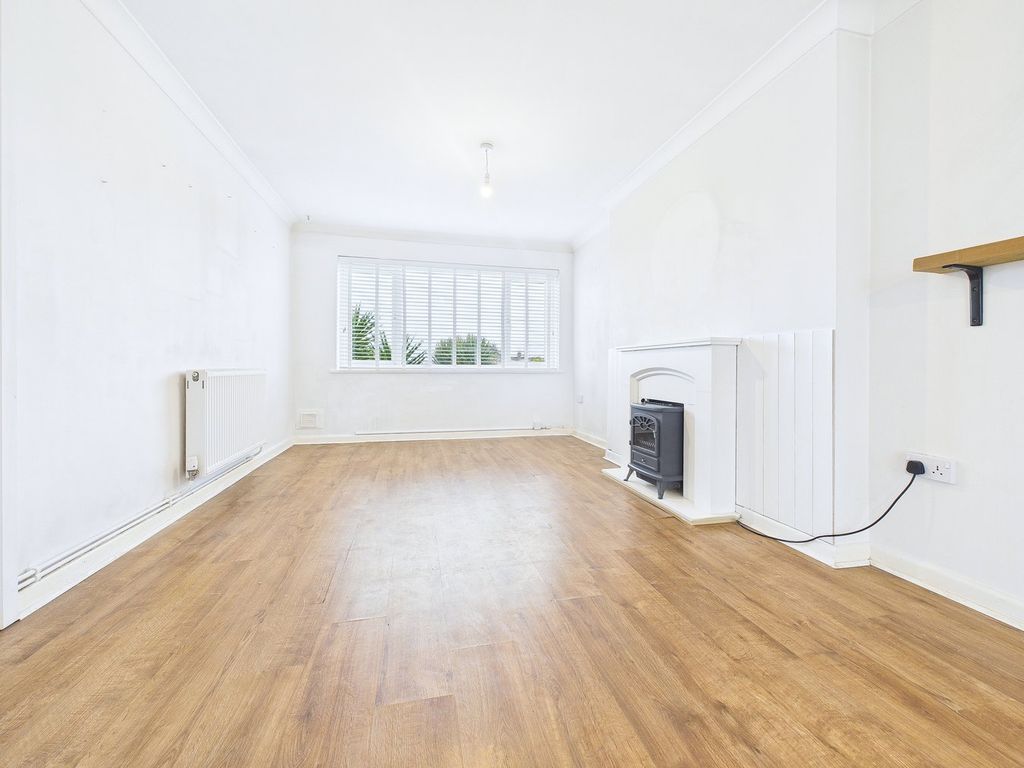 Property photo 3 of 26