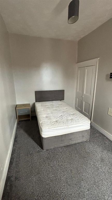 Property photo 2 of 12 46 Mersey Road - Bedroom 3 - (c).Jpg