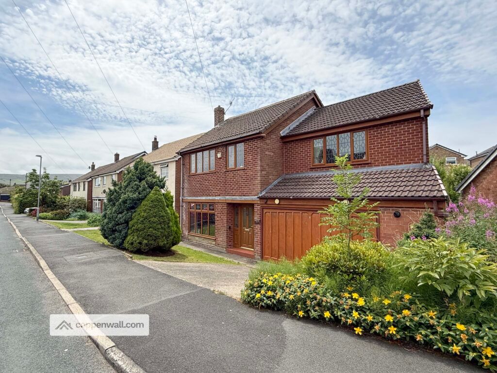 Property photo 1 of 42