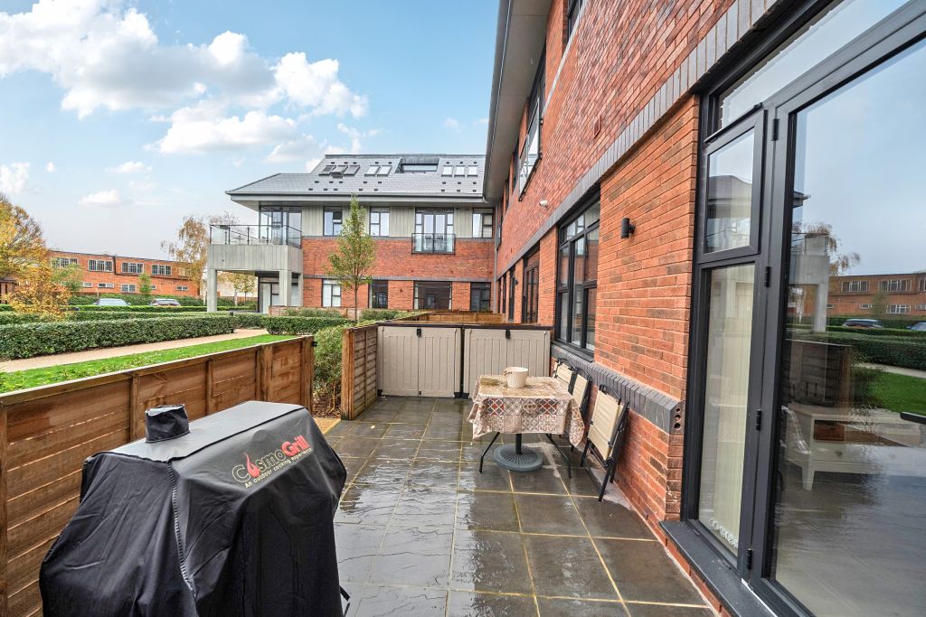 Property photo 2 of 16