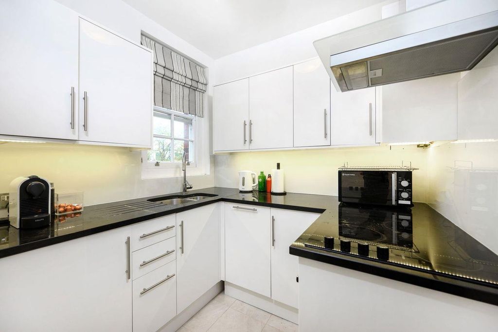 Property photo 2 of 8 Kitchen - Addison House.Jpeg