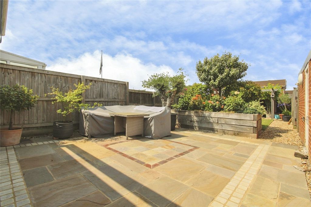 Property photo 2 of 15 Picture No. 04