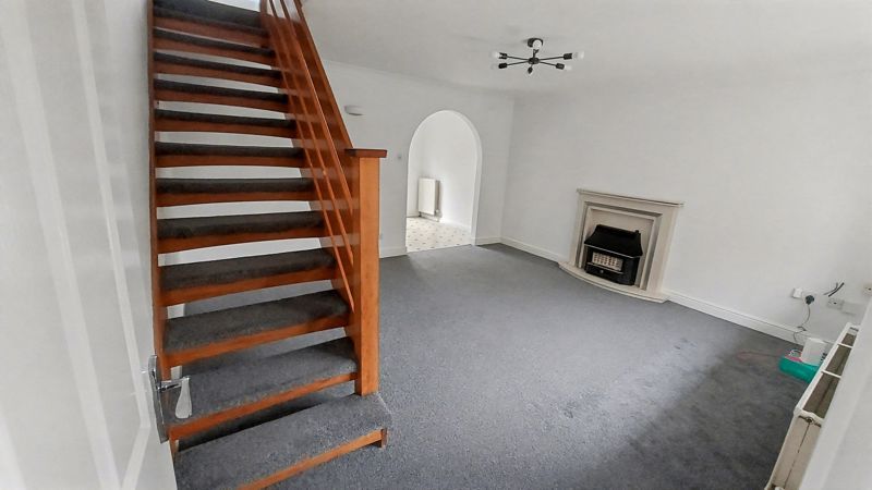 Property photo 2 of 11 Photo 3