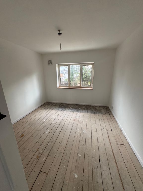 Property photo 3 of 3 Bedroom 1