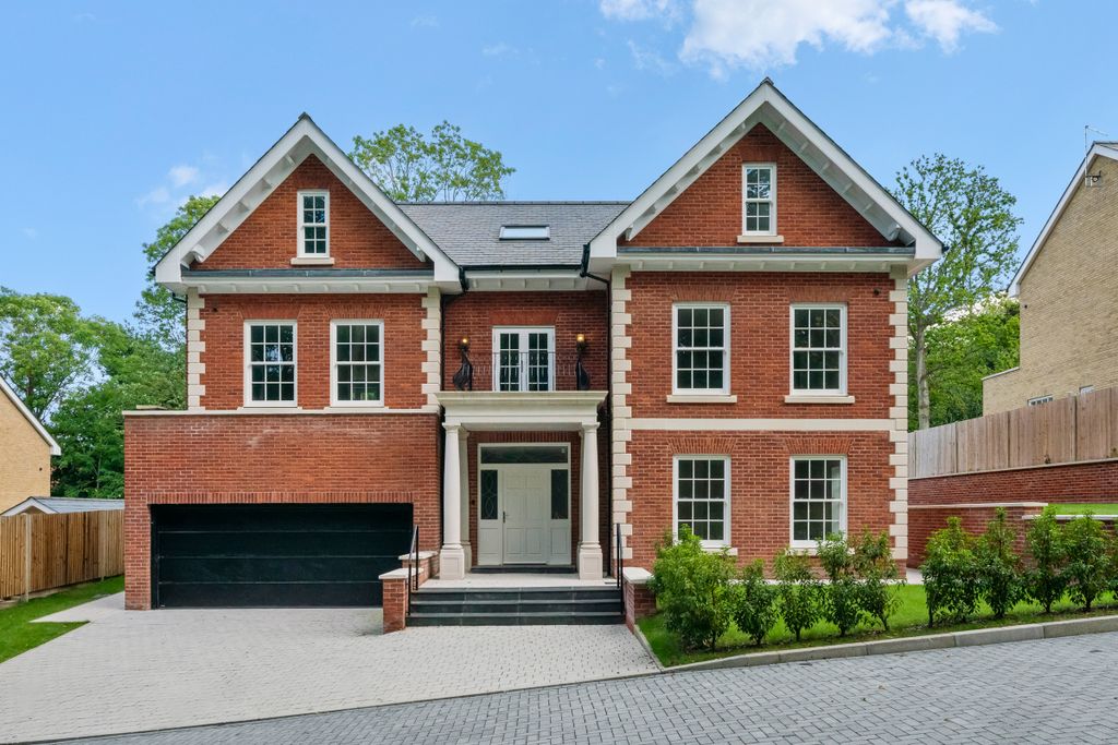 Property photo 1 of 15