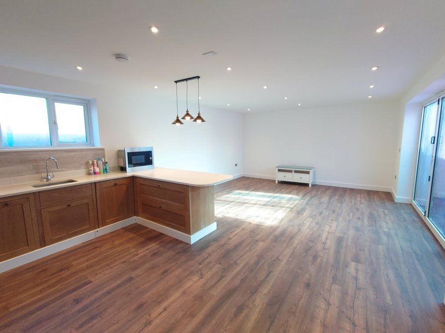 Property photo 3 of 12 Jpg