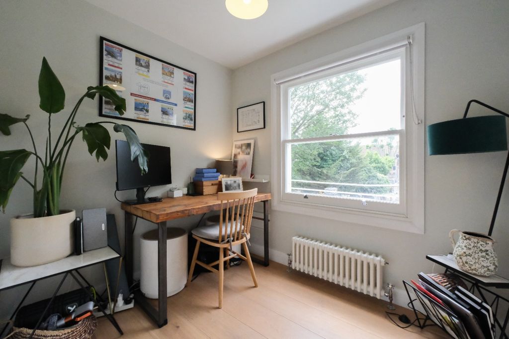 Property photo 3 of 21 5180263