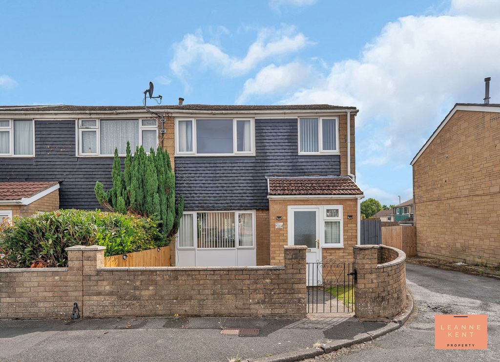 Property photo 1 of 31
