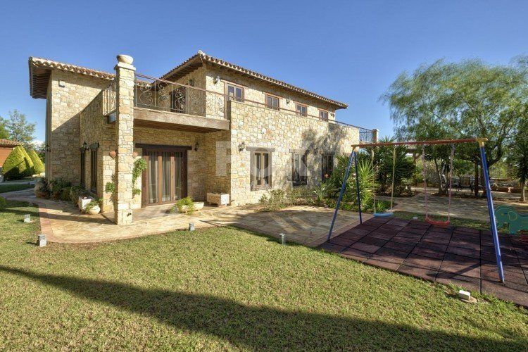 Property photo 1 of 34 7 Bed House For Sale In Souni Zanakia Limassol Cyprus