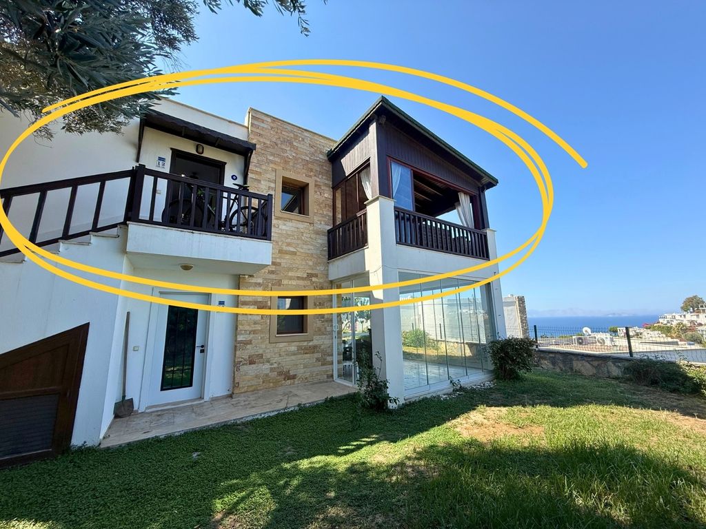 Property photo 3 of 28 Key-Ready Sea View Bodrum Apartment For Sale In Gumusluk - Property Position