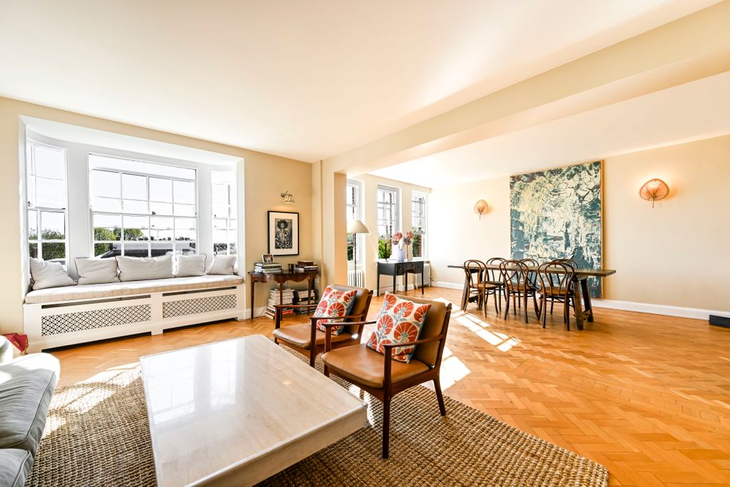 Property photo 3 of 24