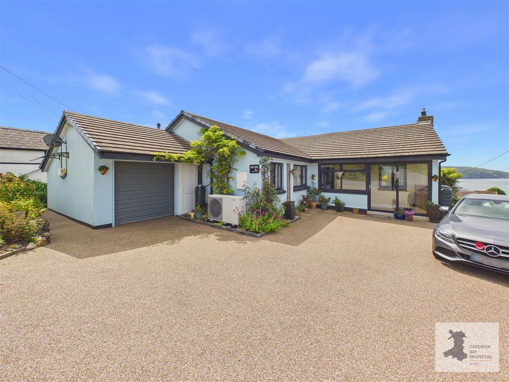 Property photo 1 of 39 Front And Drive