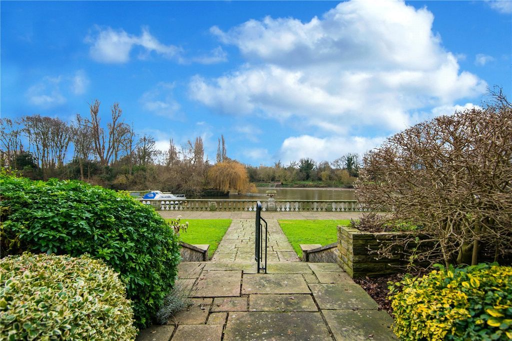 Property photo 1 of 12 Picture No. 08