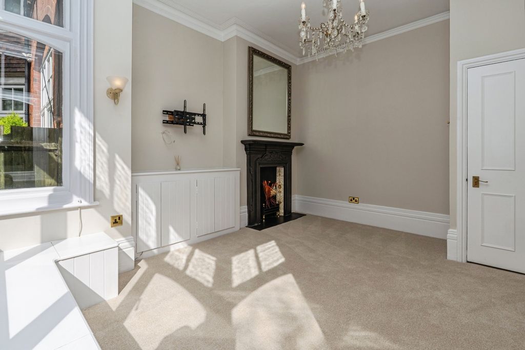 Property photo 3 of 16 Pbox-Img.Jpg