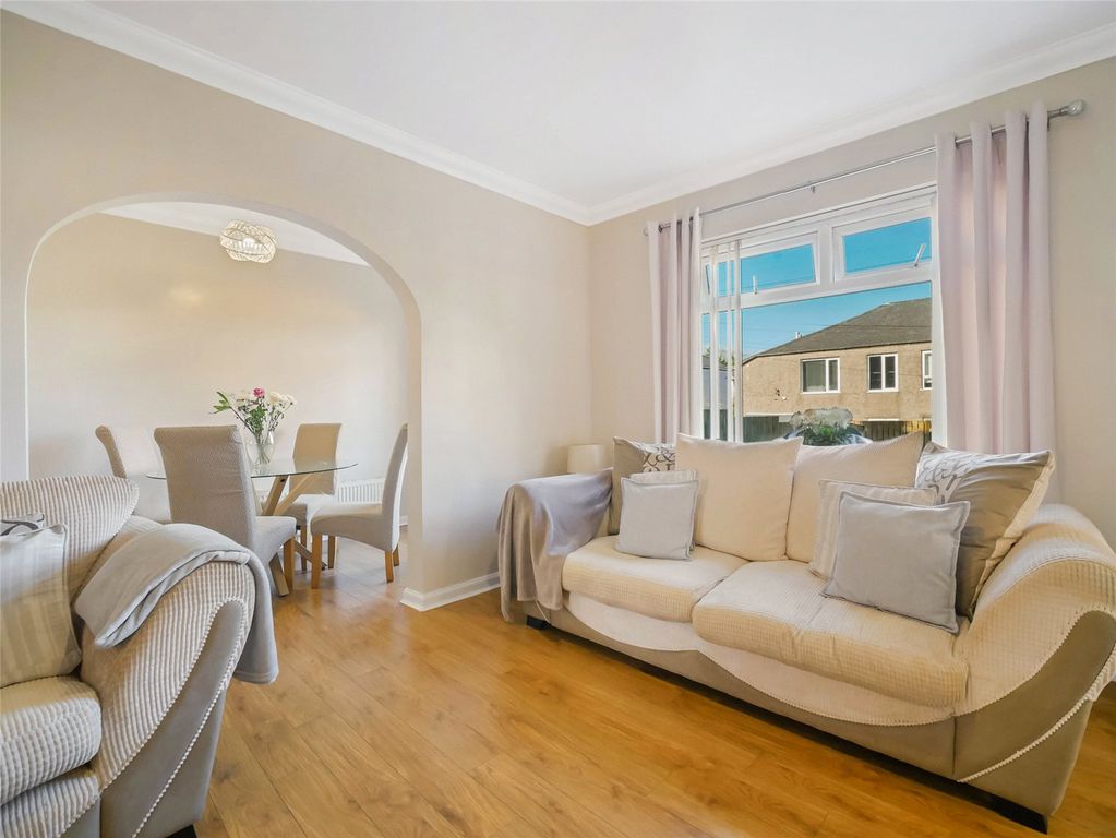 Property photo 2 of 14 Picture No. 05