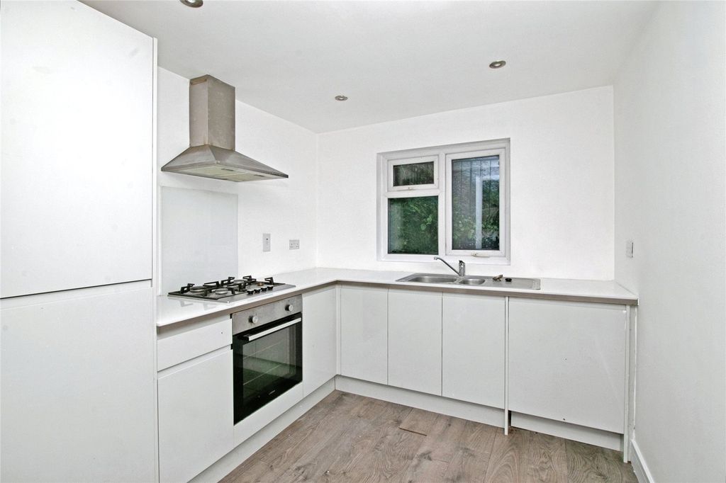 Property photo 2 of 15 Kitchen