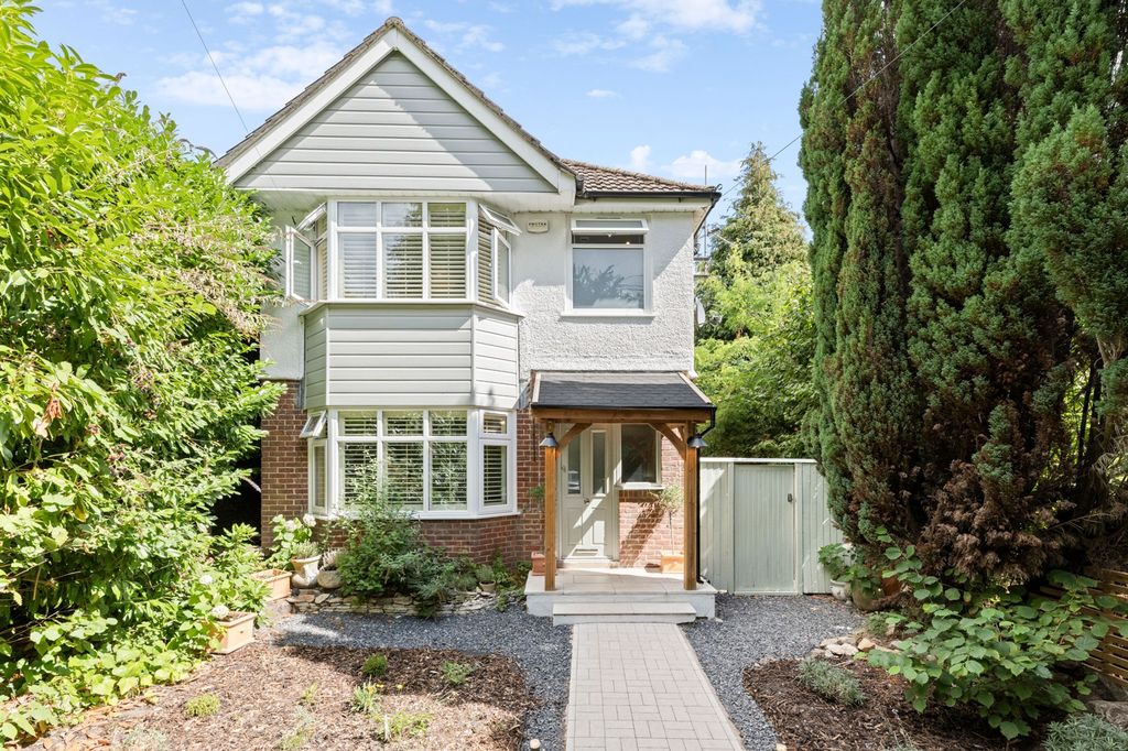 Property photo 1 of 24