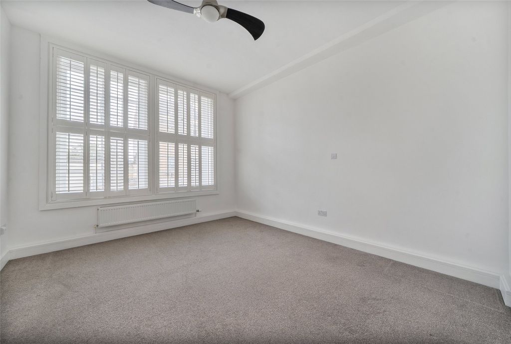Property photo 3 of 11 Picture No. 05