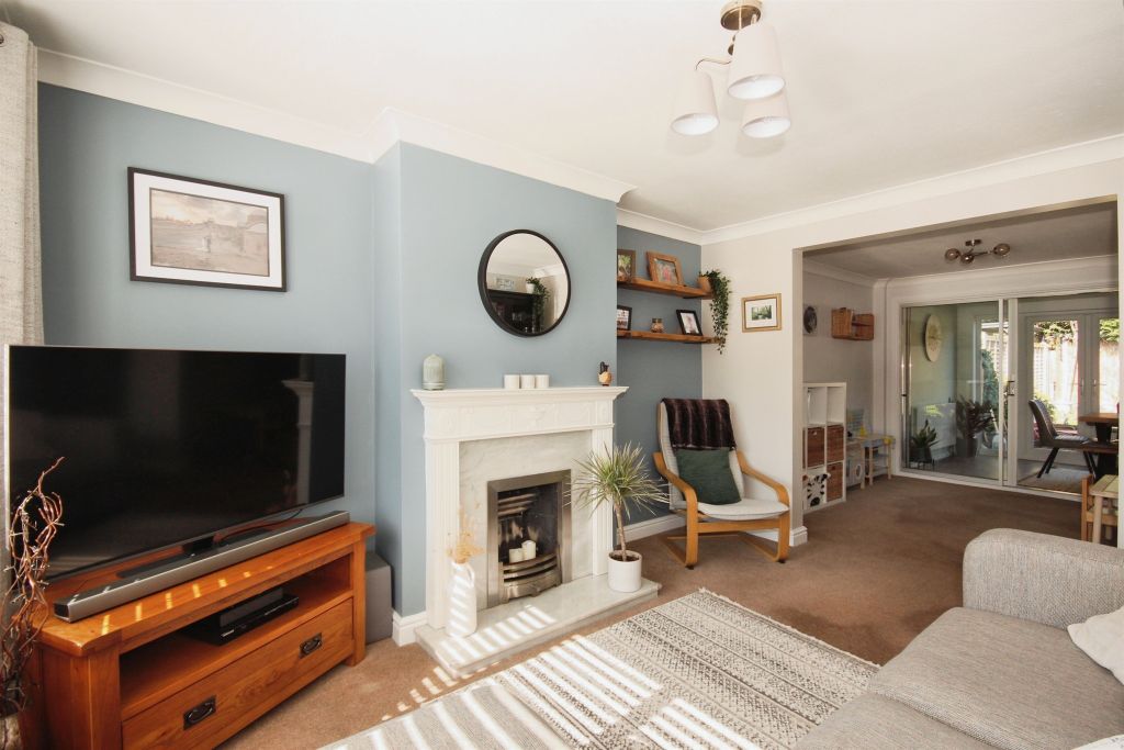 Property photo 3 of 17