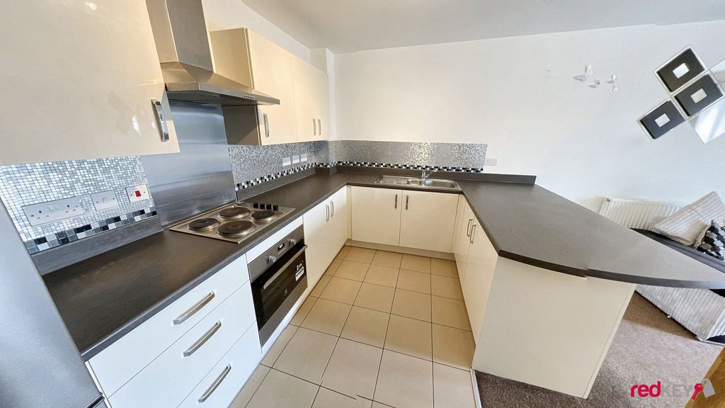 Property photo 2 of 9 Kitchen